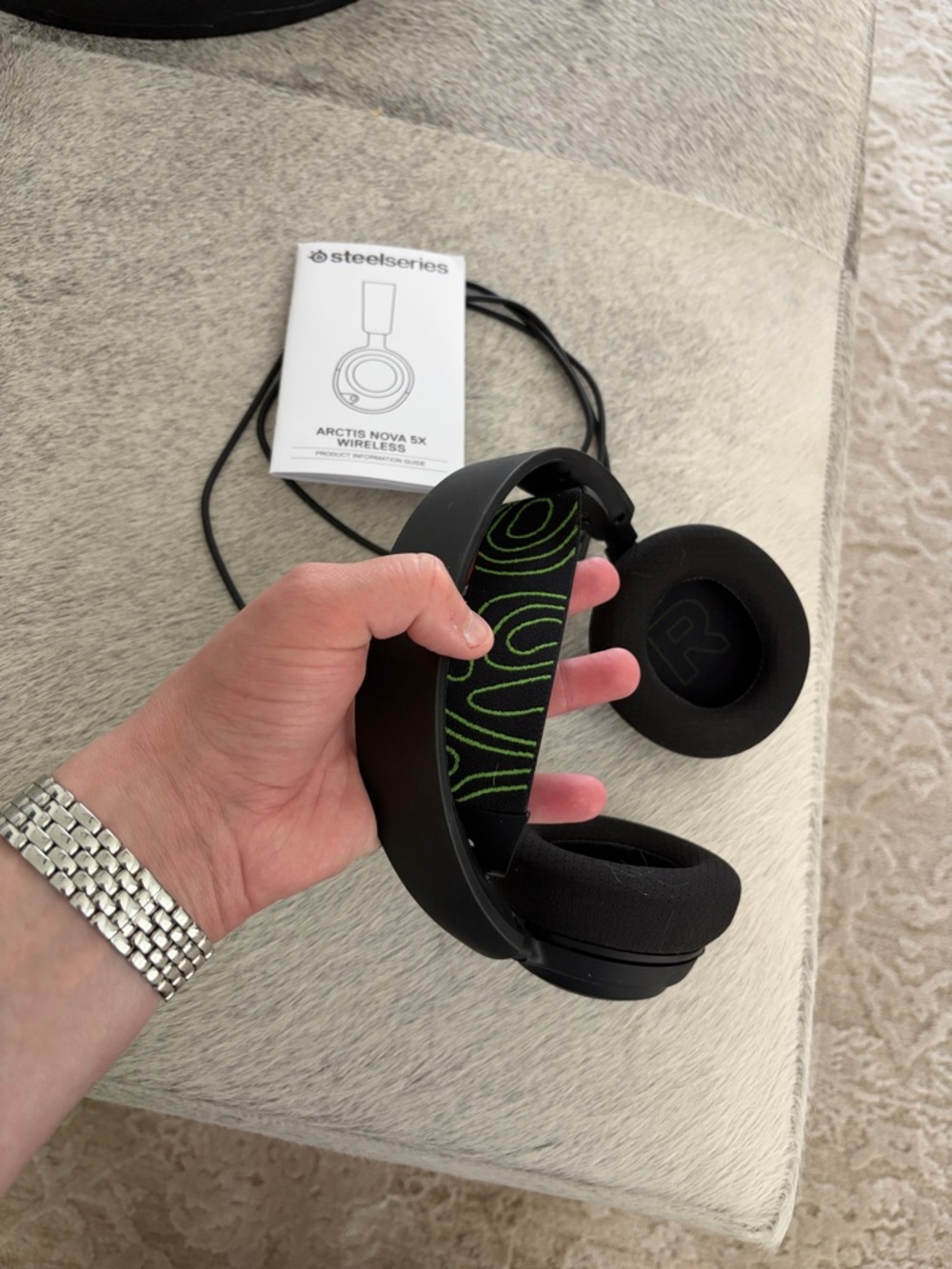 SteelSeries Arctis Nova 5X Wireless Gaming Headset – Like New - Picture 4 of 6